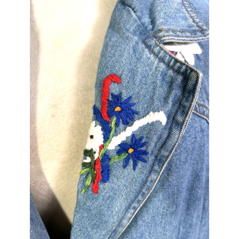 Beautiful Denim & Co. Heavy Embroidered Jean Jacket Women's Denim Floral Boho 1X - Picture 8 of 16